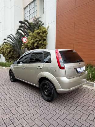 FORD-FIESTA-2012