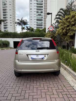 FORD-FIESTA-2012