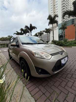 FORD-FIESTA-2012