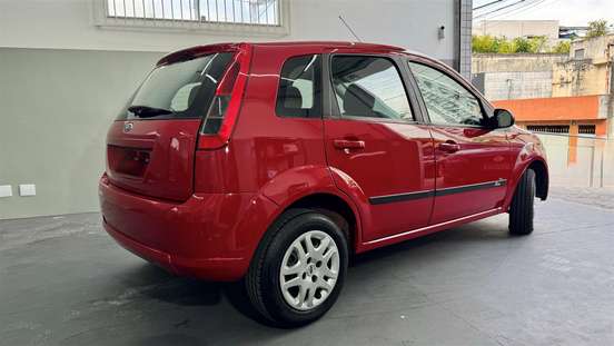 FORD-FIESTA-2014