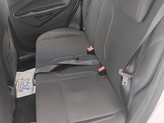 FORD-FIESTA-1.6 SE HATCH 16V FLEX 4P POWERSHIFT FORD-FIESTA-2014