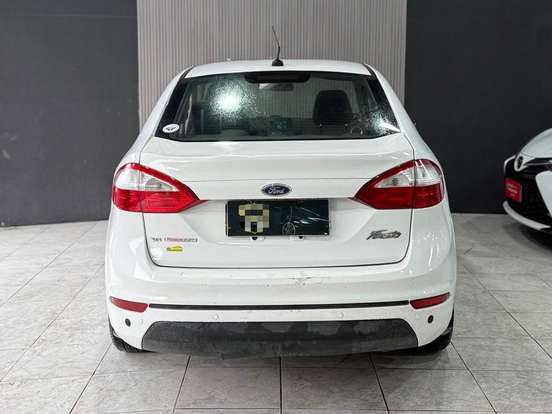 FORD-FIESTA-1.6 SE SEDAN 16V FLEX 4P POWERSHIFT FORD-FIESTA-2013
