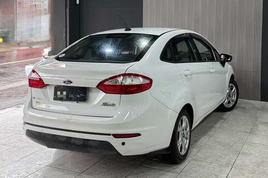 FORD-FIESTA-2013