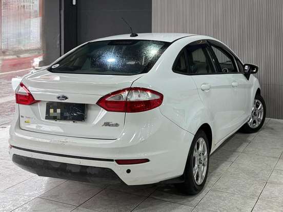 FORD-FIESTA-1.6 SE SEDAN 16V FLEX 4P POWERSHIFT FORD-FIESTA-2013