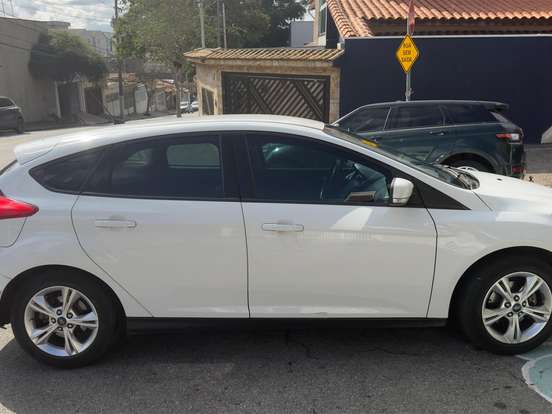 FORD-FOCUS-1.6 SE 16V FLEX 4P MANUAL FORD-FOCUS-2015