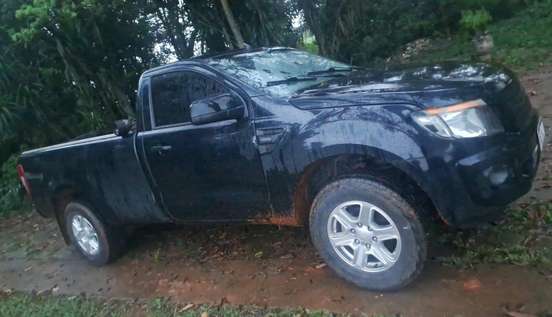 FORD-RANGER-2013