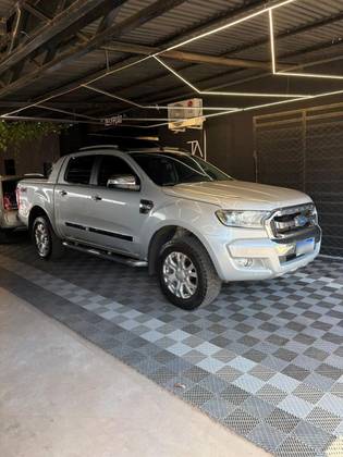 FORD RANGER 3.2 LIMITED 4X4 CD 20V DIESEL 4P AUTOMÁTICO