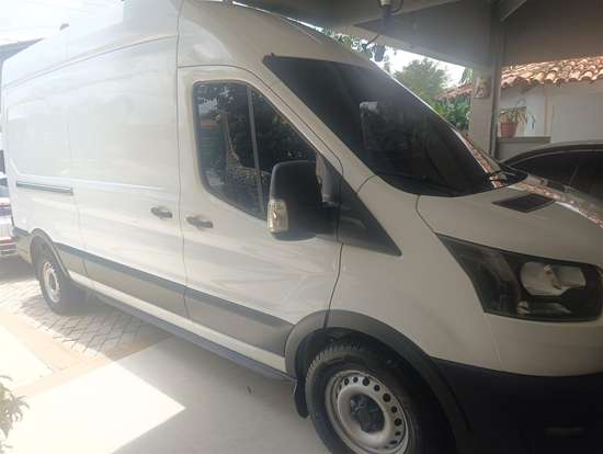 FORD-TRANSIT-2025