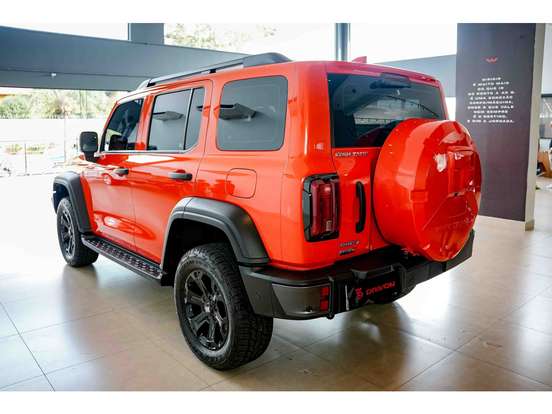 GWM-TANK 300-2.0 HI4-T PHEV 4X4 9HAT GWM-TANK 300-2025