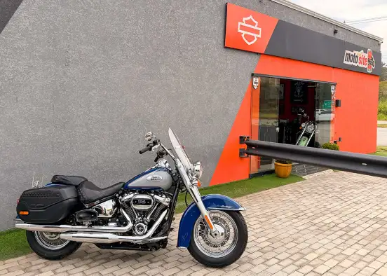 HARLEY-DAVIDSON-SOFTAIL HERITAGE CLASSIC 114-2023