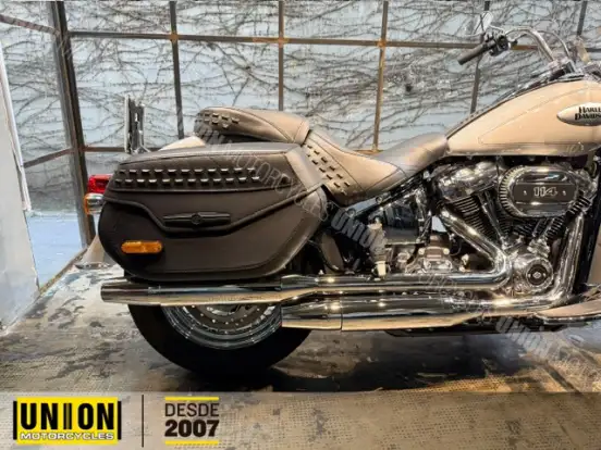 HARLEY-DAVIDSON-SOFTAIL HERITAGE CLASSIC 114-2024