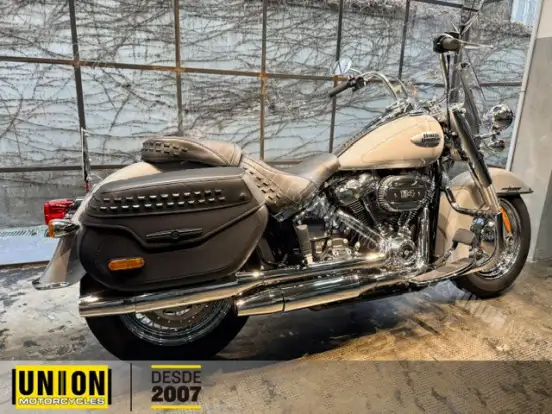 HARLEY-DAVIDSON-SOFTAIL HERITAGE CLASSIC 114-2024