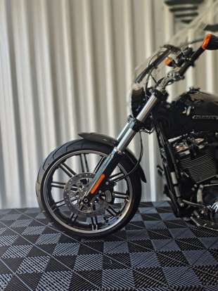 HARLEY-DAVIDSON-SOFTAIL BREAKOUT 114-2021