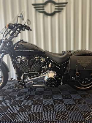 HARLEY-DAVIDSON-SOFTAIL BREAKOUT 114-2021