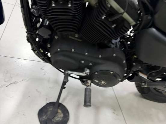 HARLEY-DAVIDSON-SPORTSTER XL 883 R HARLEY-DAVIDSON-SPORTSTER XL 883 R-2009
