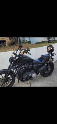 HARLEY-DAVIDSON SPORTSTER XL 883N IRON 