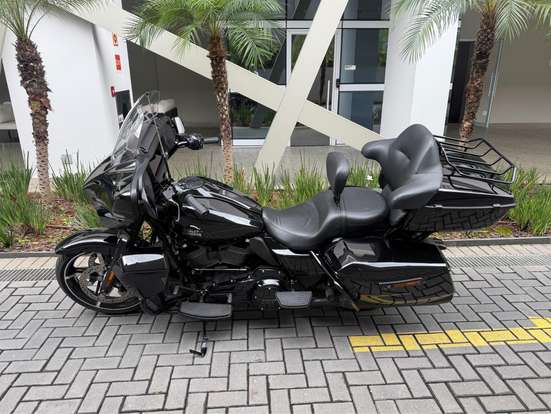 HARLEY-DAVIDSON-STREET GLIDE ULTRA-2025