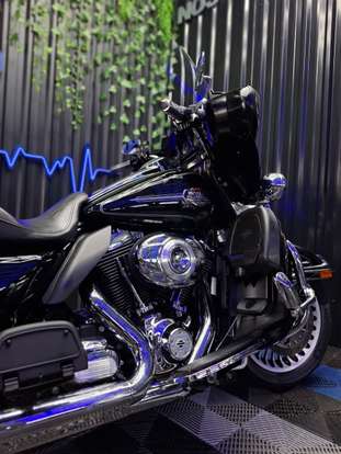 HARLEY-DAVIDSON-ULTRA ELECTRA GLIDE CLASSIC HARLEY-DAVIDSON-ULTRA ELECTRA GLIDE CLASSIC-2011