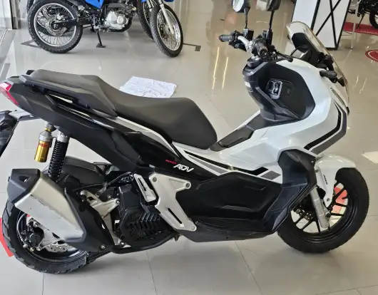 HONDA-ADV-2022