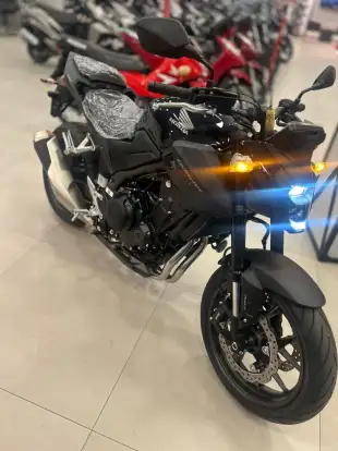 HONDA-CB 500 HORNET-2026