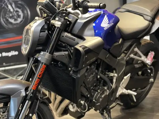HONDA-CB 650R E-CLUTCH HONDA-CB 650R E-CLUTCH-2026