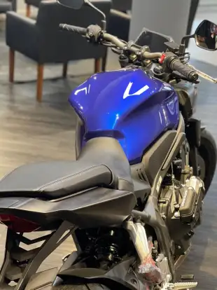 HONDA-CB 650R E-CLUTCH-2026