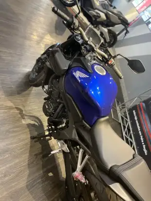 HONDA-CB 650R E-CLUTCH-2026