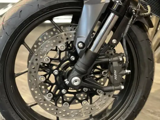 HONDA-CB 650R E-CLUTCH HONDA-CB 650R E-CLUTCH-2026