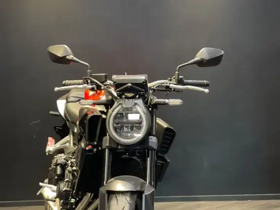 HONDA-CB 650R E-CLUTCH HONDA-CB 650R E-CLUTCH-2026