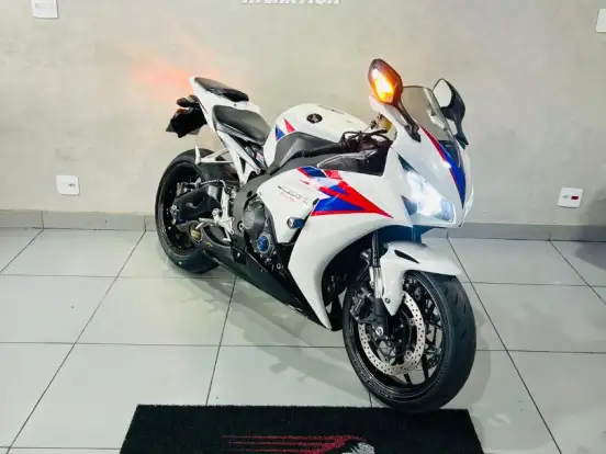 HONDA-CBR 1000RR FIREBLADE HONDA-CBR 1000RR FIREBLADE-2012