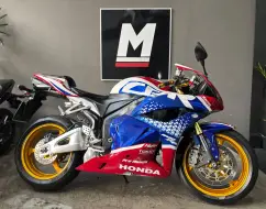 HONDA CBR 600RR HONDA CBR 600RR