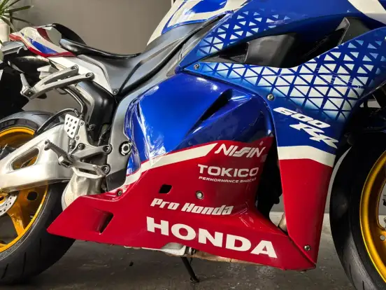HONDA-CBR 600RR-2011