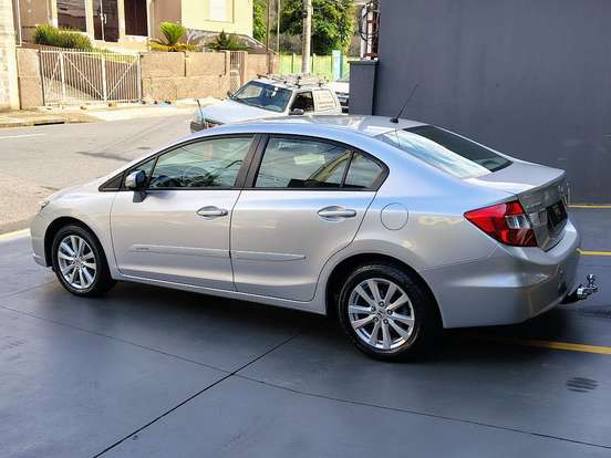HONDA-CIVIC-2012