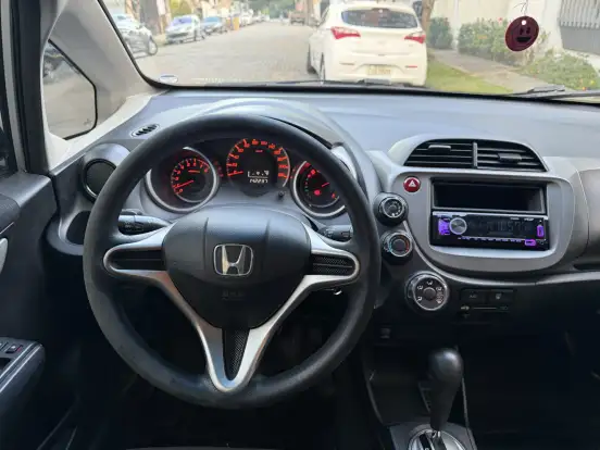 HONDA-FIT-1.4 LX 16V FLEX 4P AUTOMÁTICO HONDA-FIT-2011