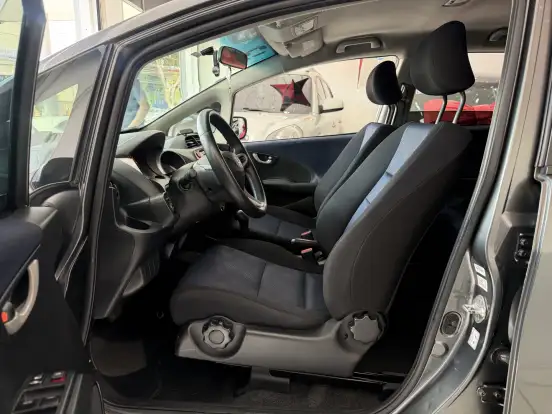 HONDA-FIT-2012
