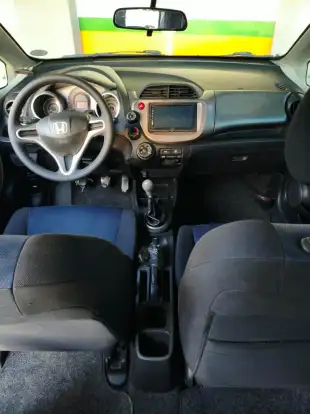 HONDA-FIT-2012