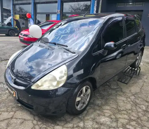 HONDA-FIT-2006