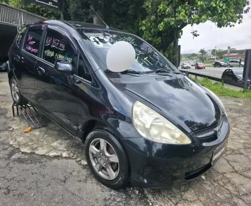 HONDA-FIT-2006