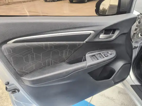 HONDA-FIT-2016