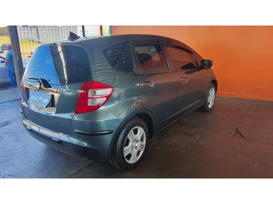 HONDA-FIT-2011