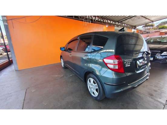 HONDA-FIT-2011