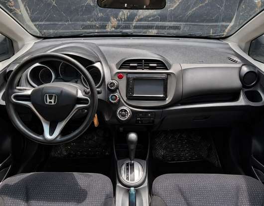 HONDA-FIT-2008