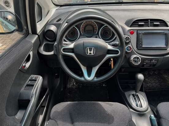 HONDA-FIT-2008