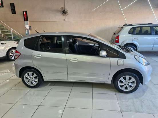 HONDA-FIT-1.4 LX 16V FLEX 4P MANUAL HONDA-FIT-2013
