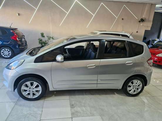 HONDA-FIT-2013