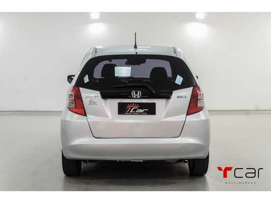 HONDA-FIT-2009