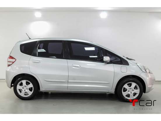 HONDA-FIT-2009