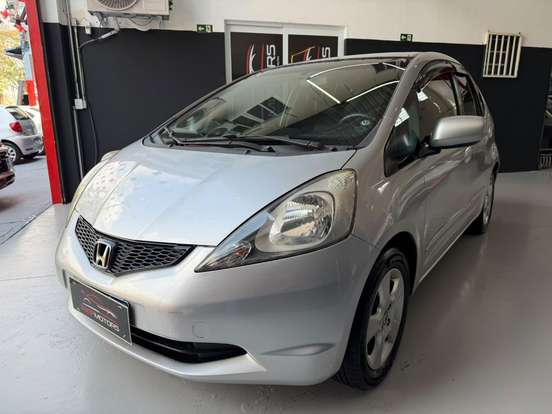 HONDA-FIT-2010