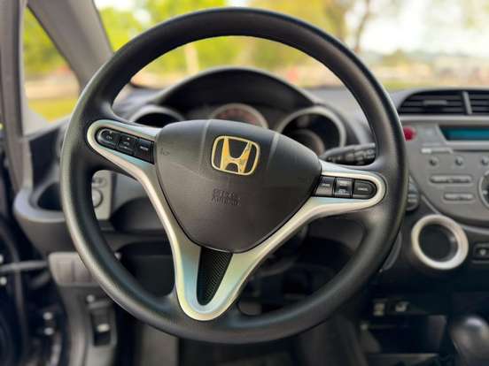HONDA-FIT-2009