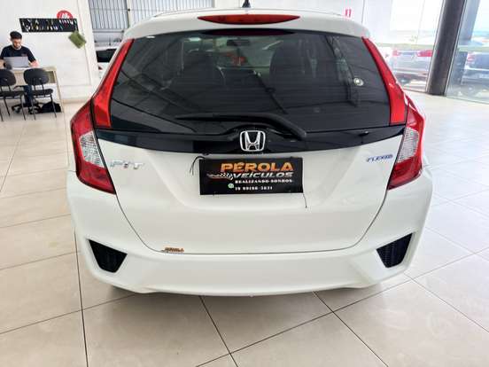 HONDA-FIT-2015